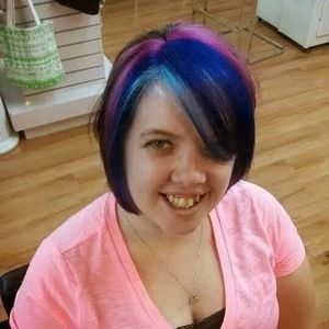 Meet your Posher, Leah